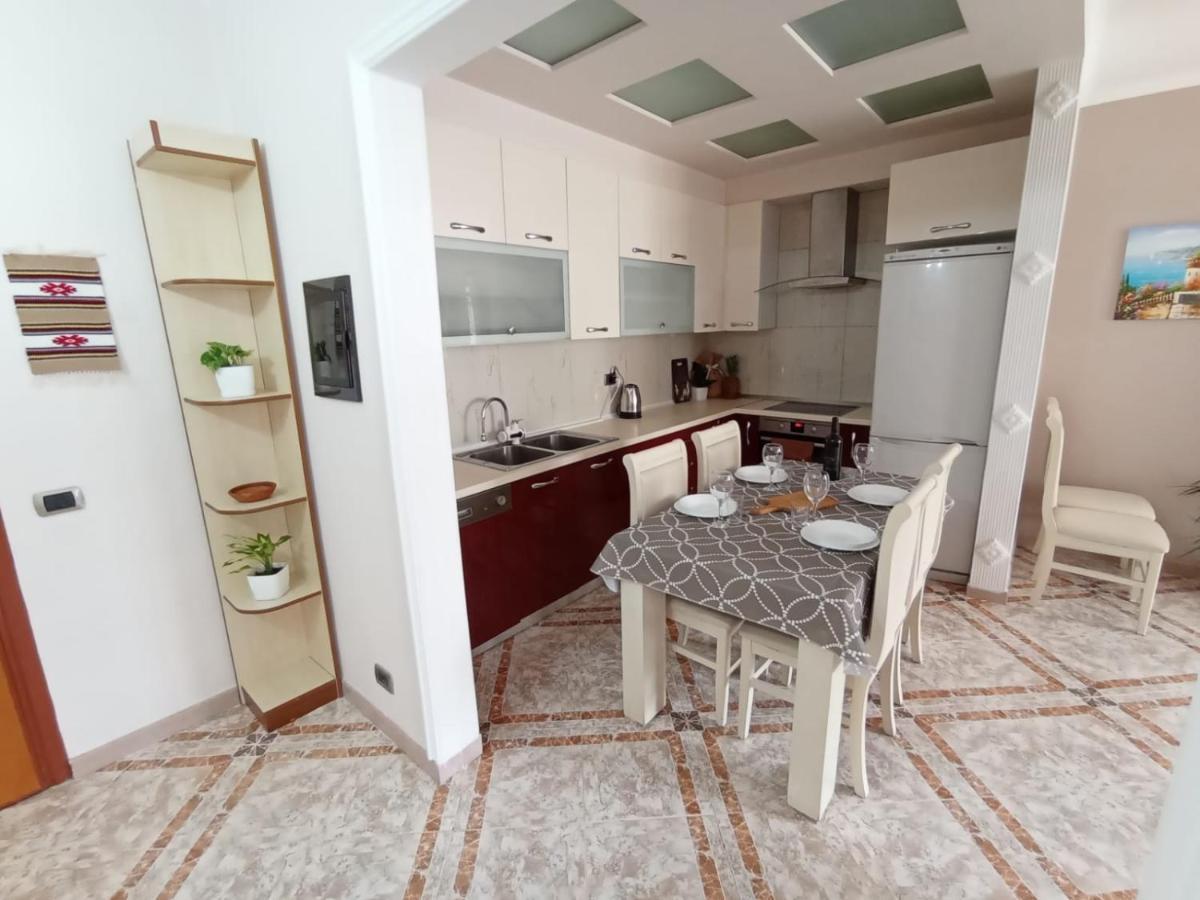 Trea Accomodations - 2 Bedrooms - Riviera With Private Parking Vlorë Εξωτερικό φωτογραφία